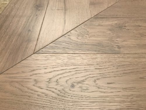 French Oak Chevron Engineered Parquet.Tongue & Groove. Commercial & Residential Use. 150mm wide x 730mm long x 18mm 4mm veneer.mm.